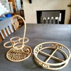 Bottle Holder & Platter Holder Heart Strings NWT